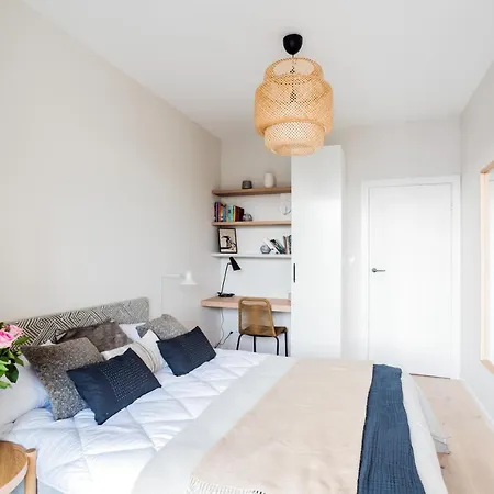 Near Chopin Airport With Parking Place Apartamento Varsovia