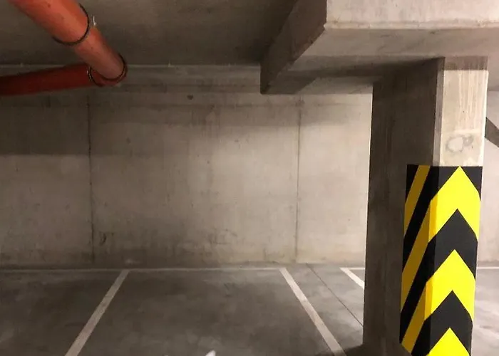 Near Chopin Airport With Parking Place Apartment